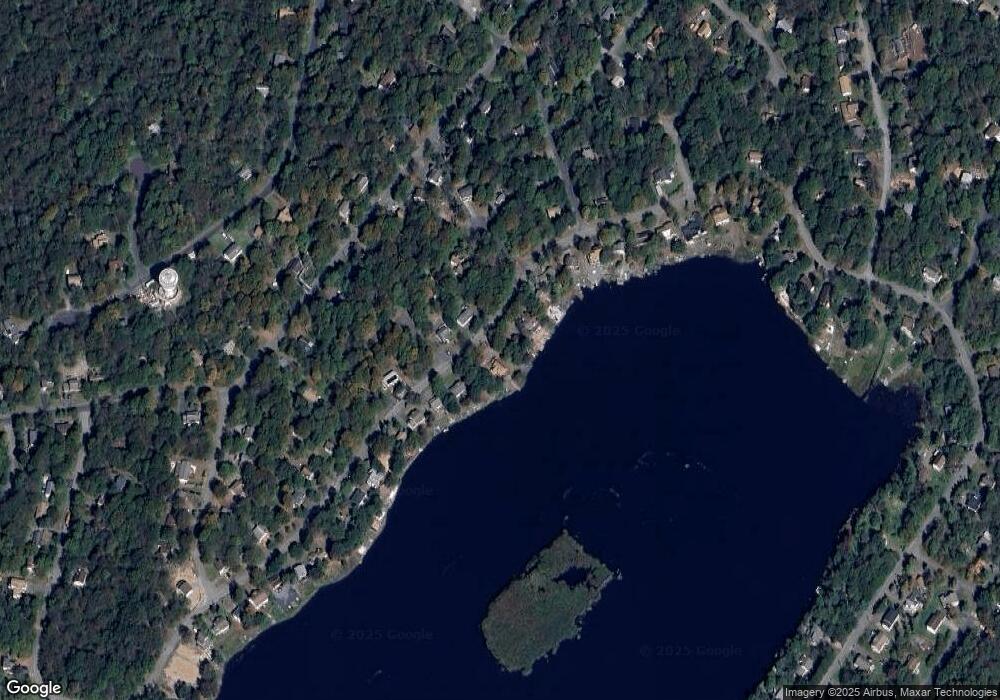 2537 Waterfront Dr, Coolbaugh Township, PA 18466 - photo 1