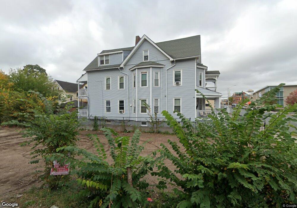 389 Albany Ave unit 1, Hartford, CT 06120 - photo 1