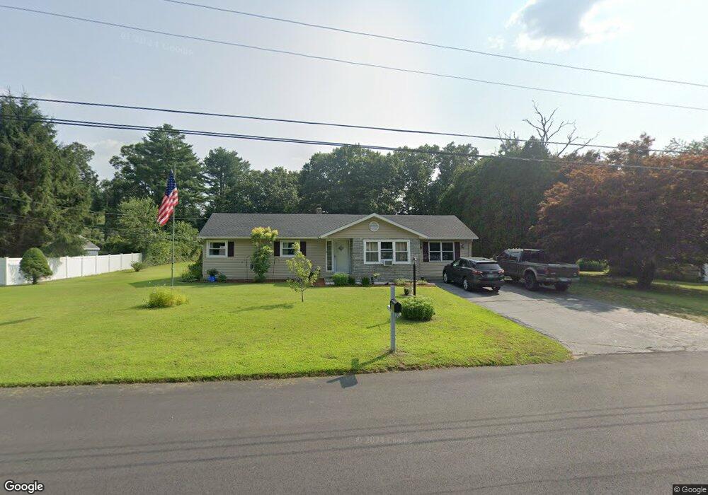 31 Davis St, Danielson, CT 06239 - photo 1