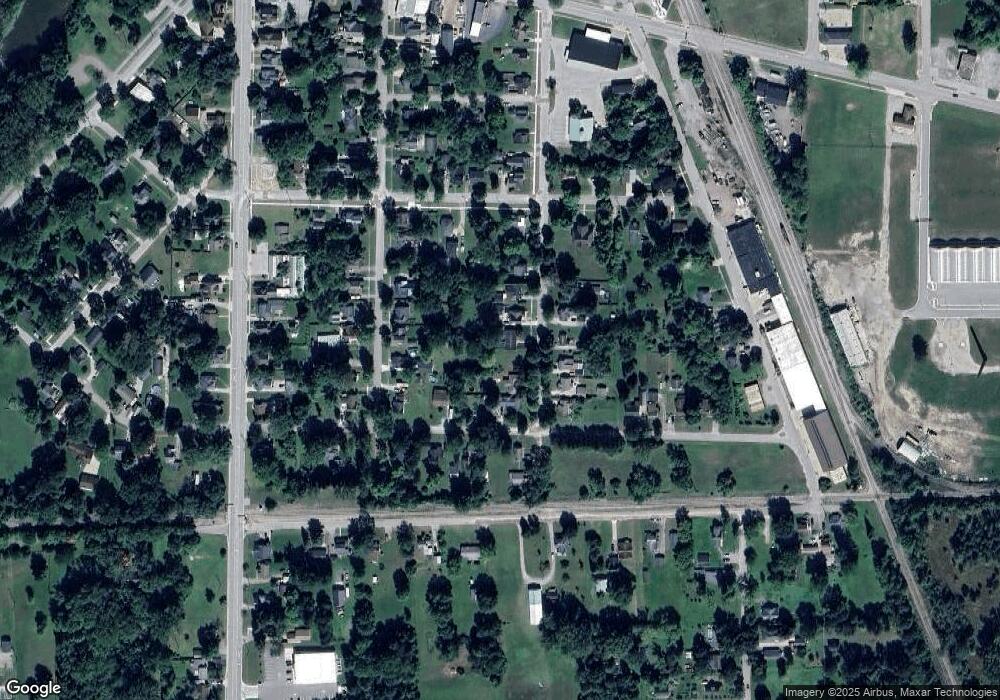 232 S Sheridan St, Vassar, MI 48768 - photo 1