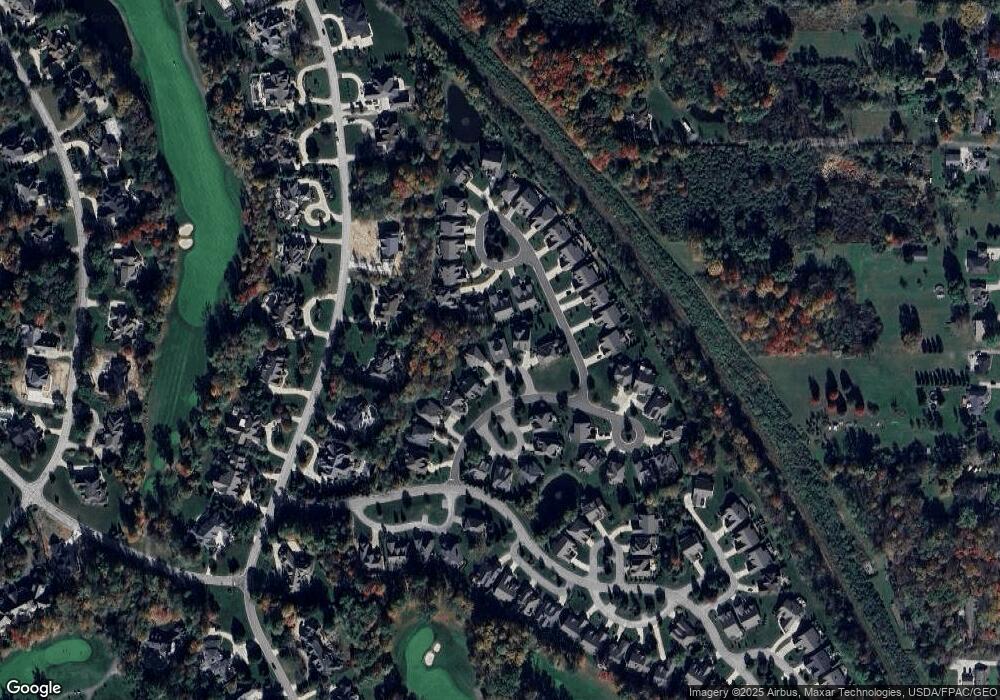 579 Burgess Cir unit 27, Aurora, OH 44202 - photo 1