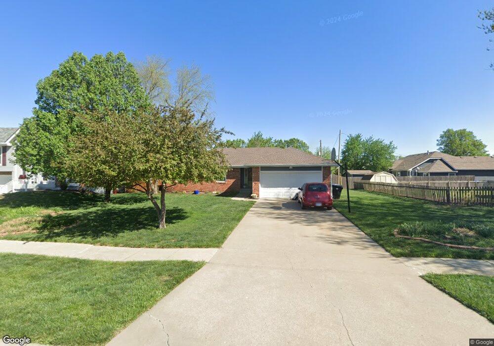 7210 SW Marian Rd, Topeka, KS 66614 - photo 1