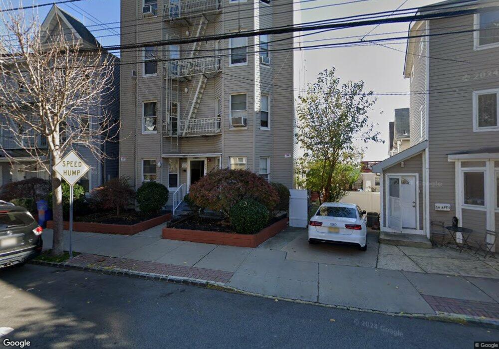 435 Undercliff Ave unit 1A, Edgewater, NJ 07020 - photo 1