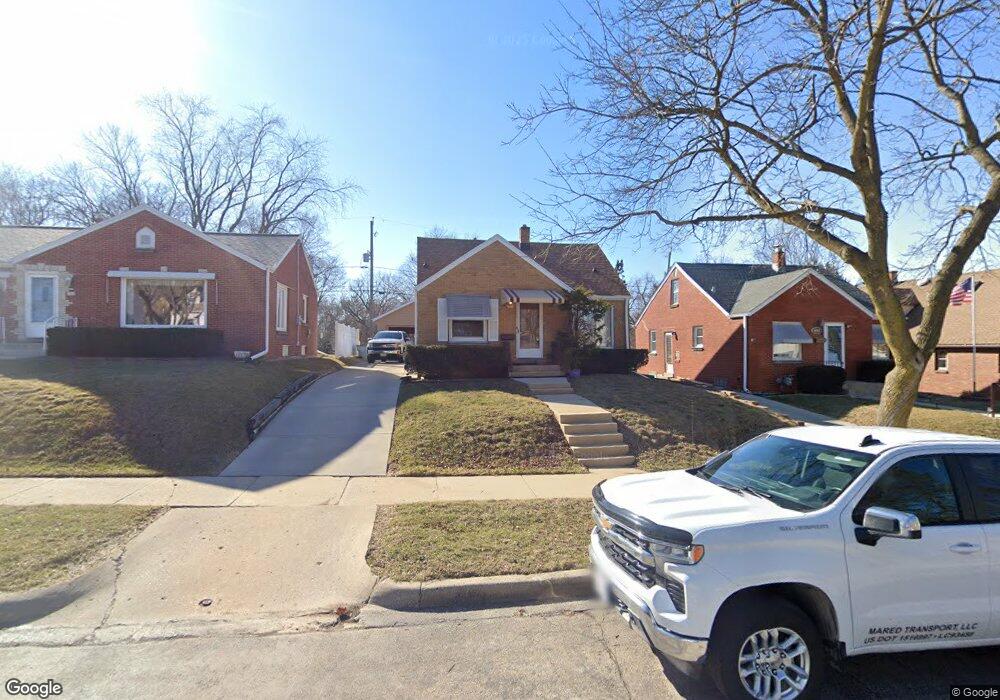 4239 S Taylor Ave, Milwaukee, WI 53207 - photo 1