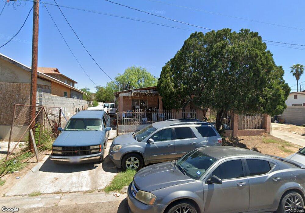 1605 Maryland Ave, Laredo, TX 78040 - photo 1