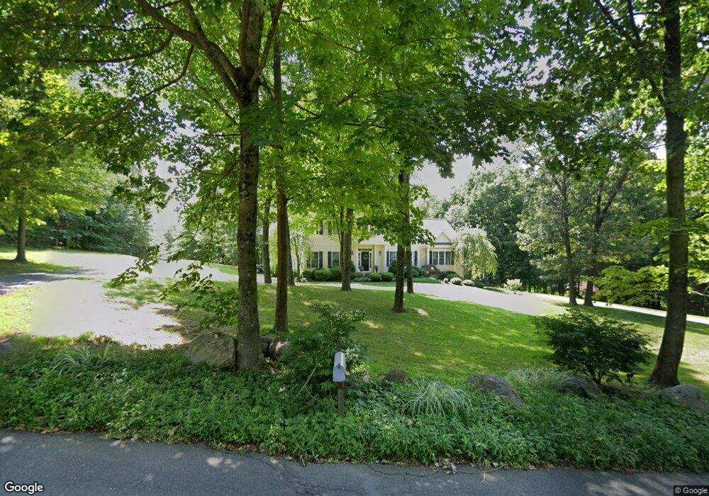 18 Pine Tree Hill Rd, Newtown, CT 06470 - photo 1