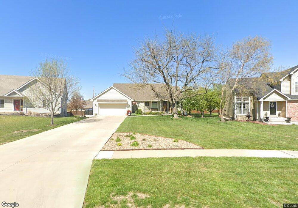 7114 SW Marian Rd, Topeka, KS 66614 - photo 1