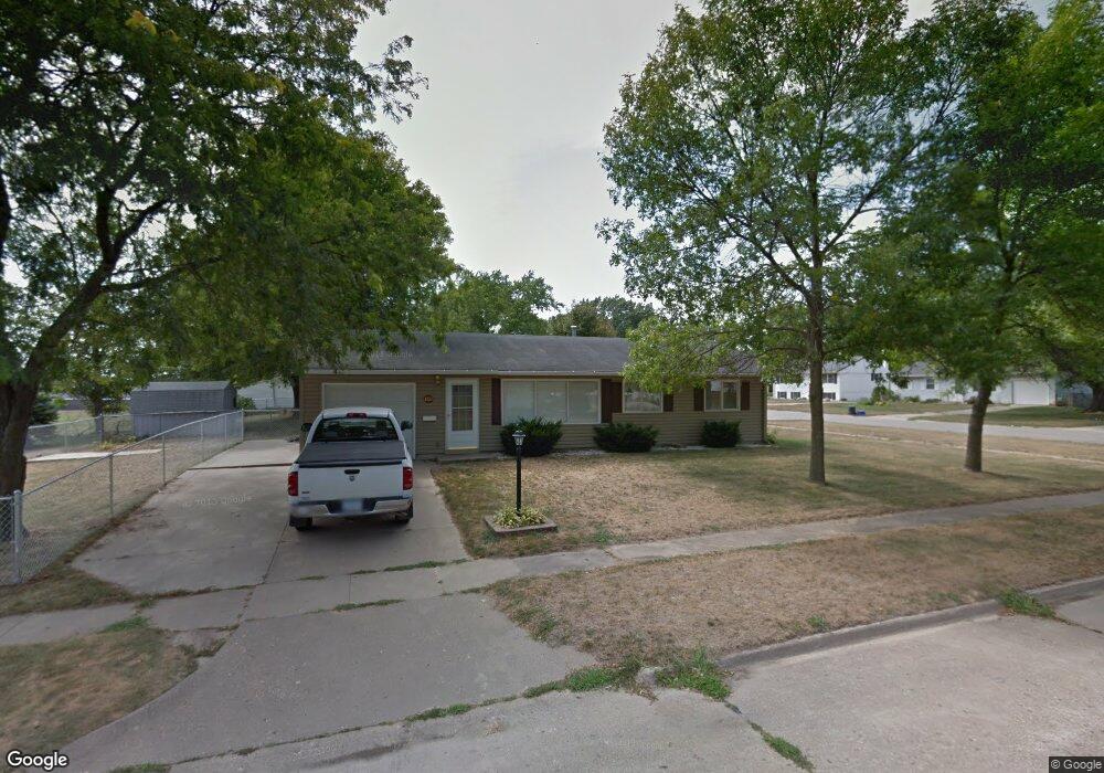 1020 S 5th St, Marion, IA 52302 - photo 1