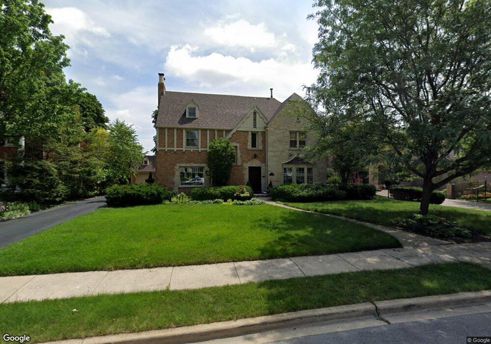 351 S Sturges Pkwy, Elmhurst, IL 60126 - photo 1