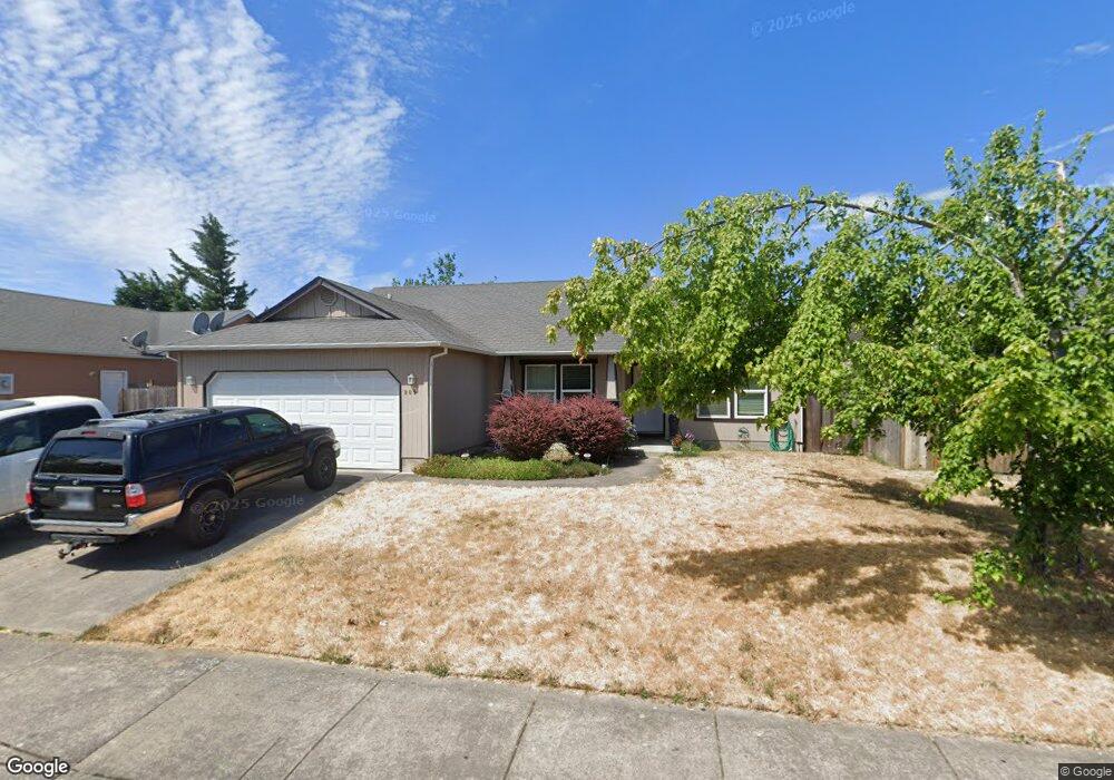 909 N 1st St, Creswell, OR 97426 - photo 1