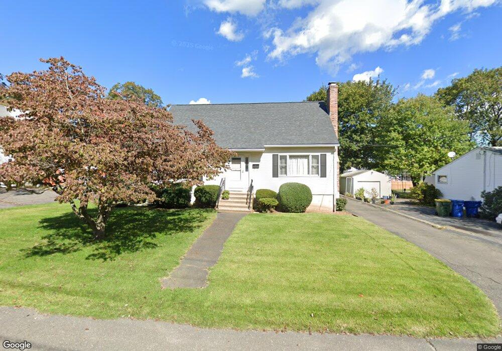 15 Emmett Ct, Waterbury, CT 06706 - photo 1