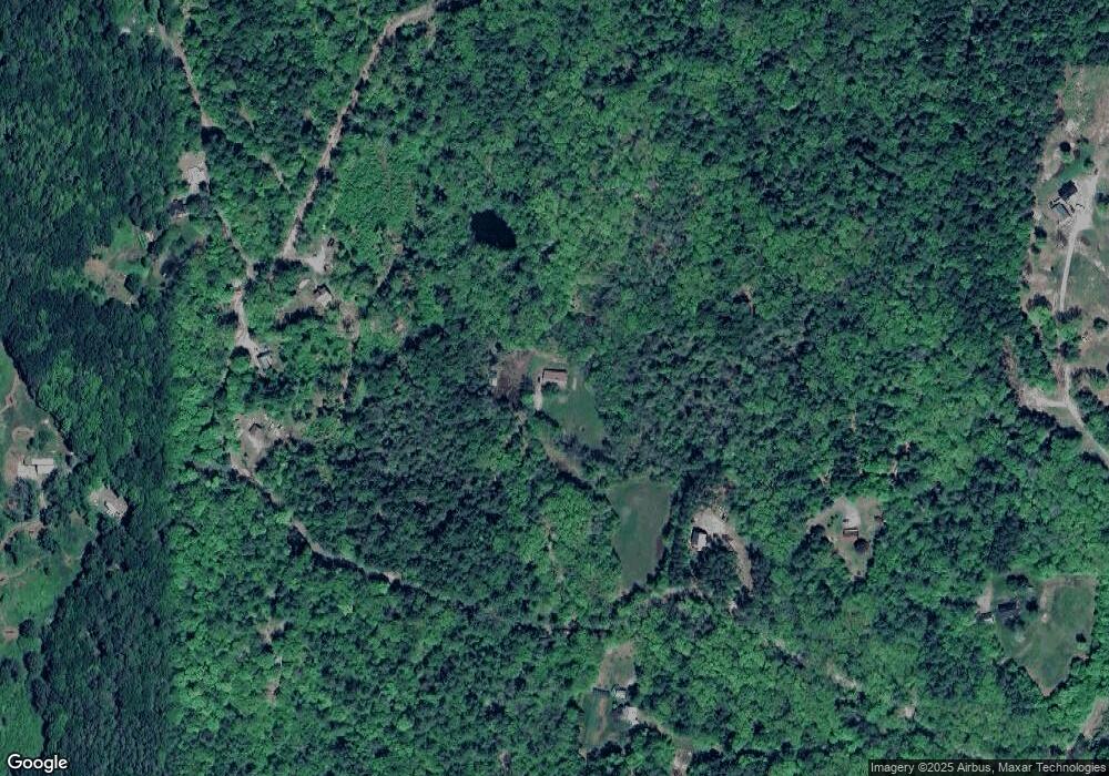 586 Quarry Rd, Putney, VT 05346 - photo 1