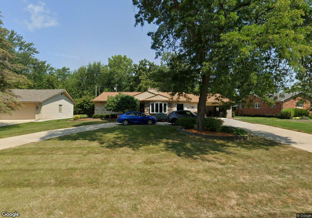 8052 Odonnell Dr, Grosse Ile, MI 48138 - photo 1