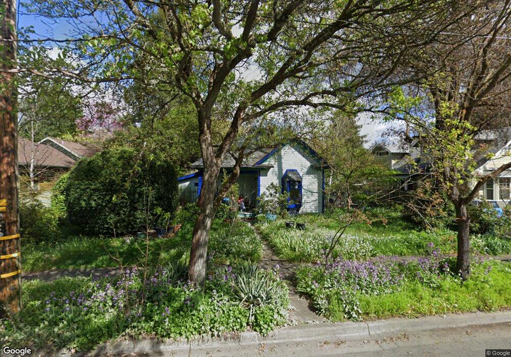 1015 NW Washington Blvd, Grants Pass, OR 97526 - photo 1