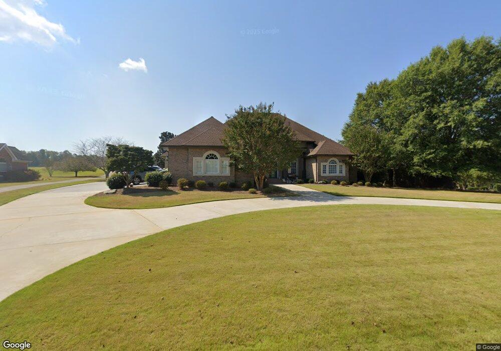 605 Birkdale Blvd, Carrollton, GA 30116 - photo 1