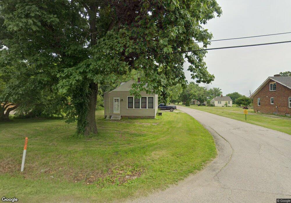 6034 W Farmington Rd, Peoria, IL 61604 - photo 1