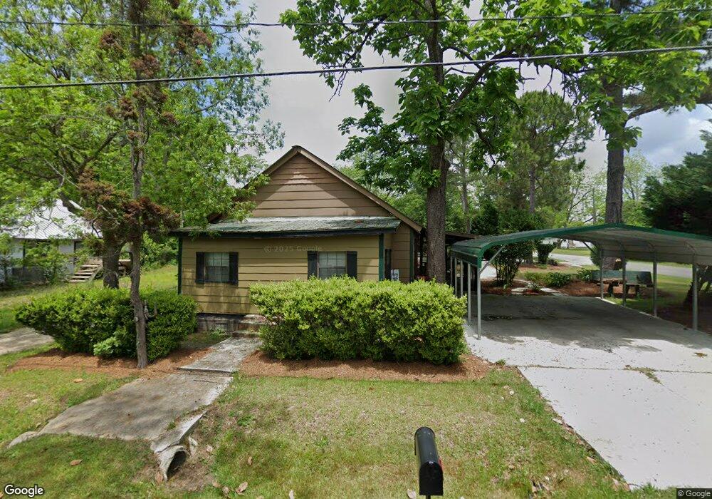 614 E Orange St, Fitzgerald, GA 31750 - photo 1