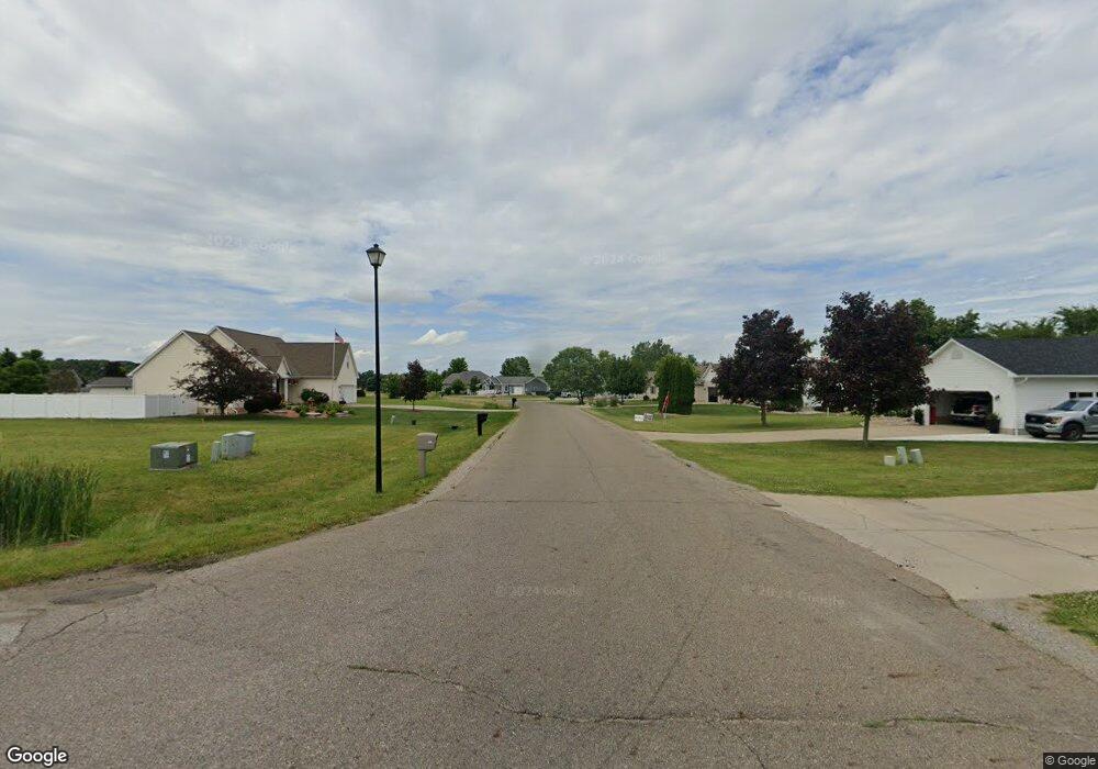 525 Elizabeth Dr, Caledonia Township, MI 48867 - photo 1