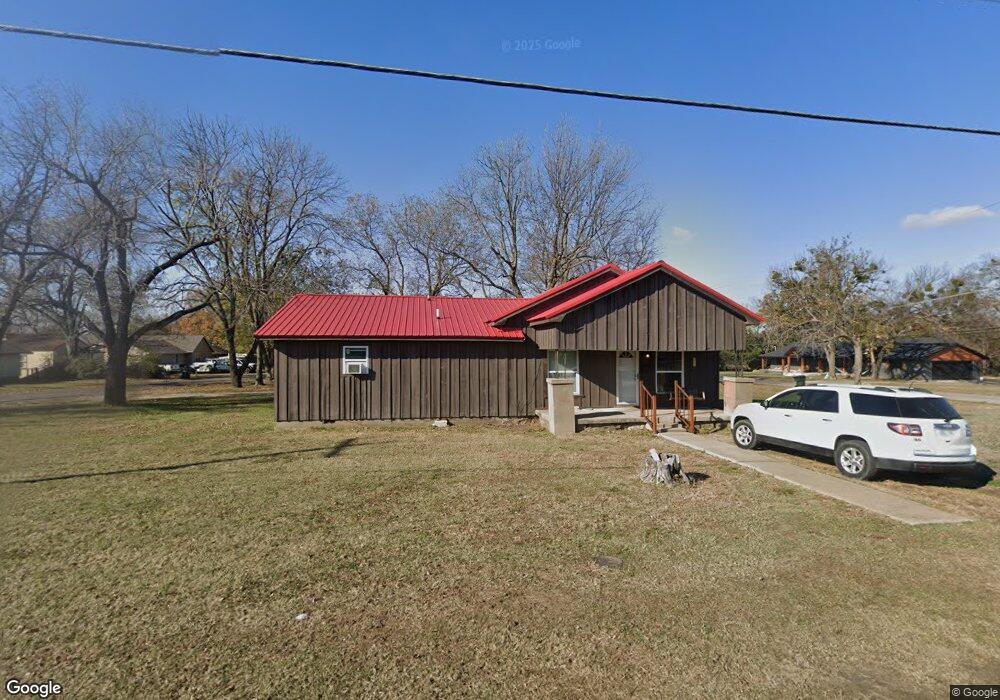 902 N 9th St, Henryetta, OK 74437 - photo 1
