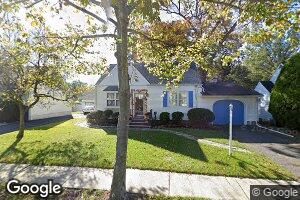 47 South Dr, Rochelle Park, NJ 07662