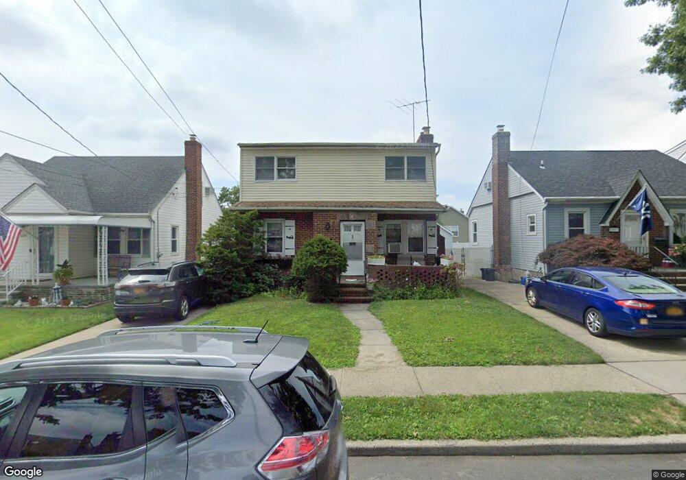 1073 Carukin St, Franklin Square, NY 11010 - photo 1