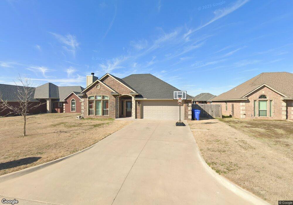 312 N Mountain Meadow Dr, Cache, OK 73527 - photo 1