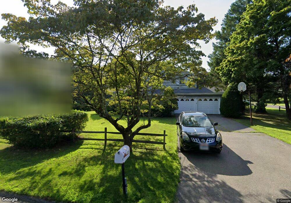 22 Canterbury Ln, Trumbull, CT 06611 - photo 1