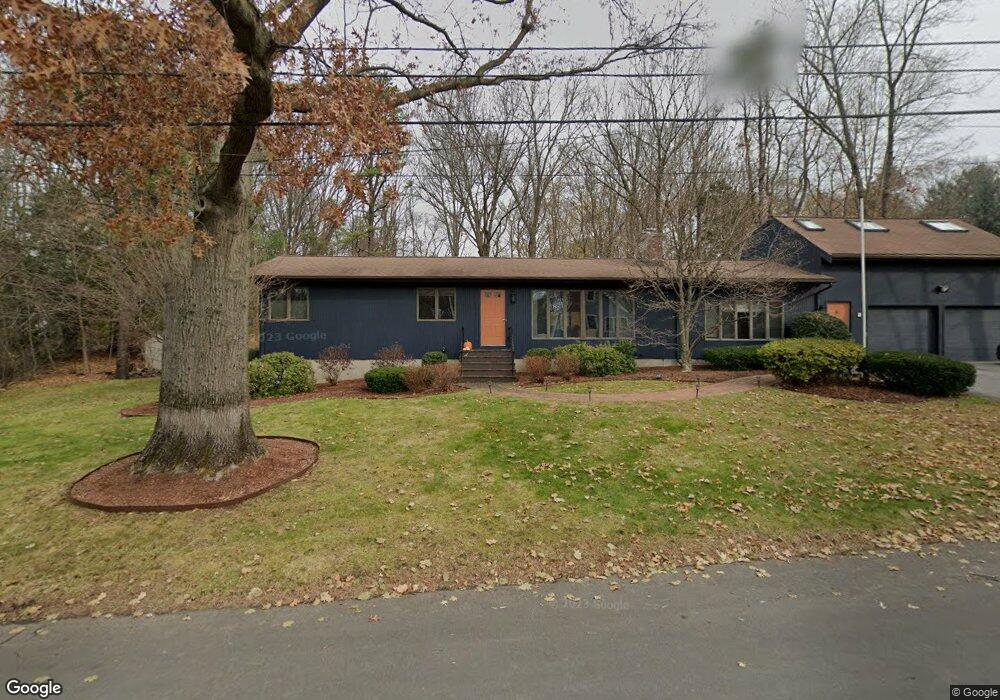 7 Locke Ln, Lexington, MA 02420 - photo 1