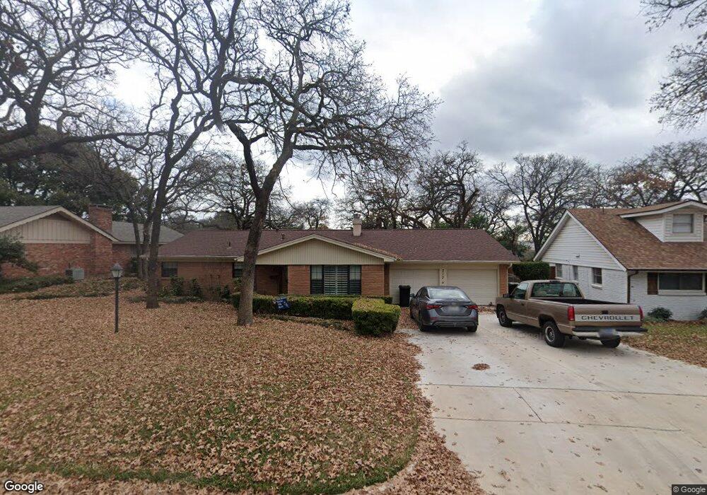 717 Joanna Dr, Hurst, TX 76053 - photo 1