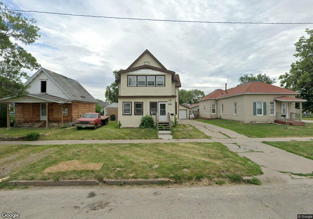 851 10th St SW, Cedar Rapids, IA 52404 - photo 1