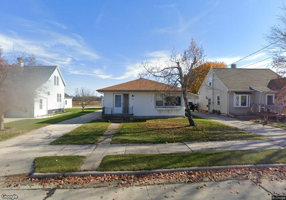 1405 S 31st St, Manitowoc, WI 54220 - photo 1