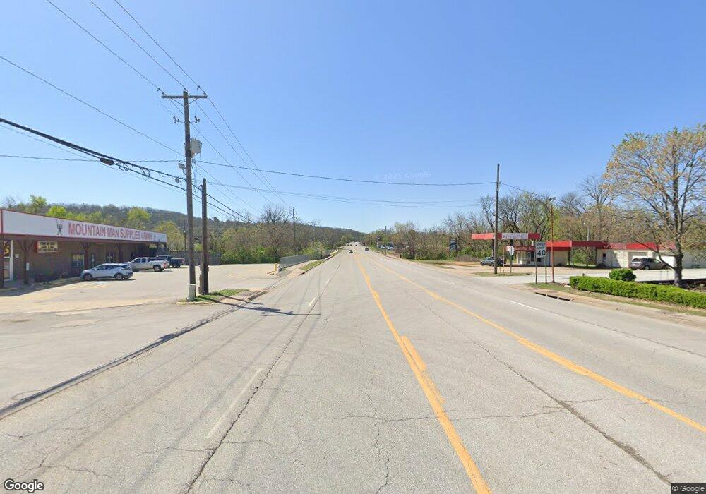 1523 S School Ave, Fayetteville, AR 72701 - photo 1