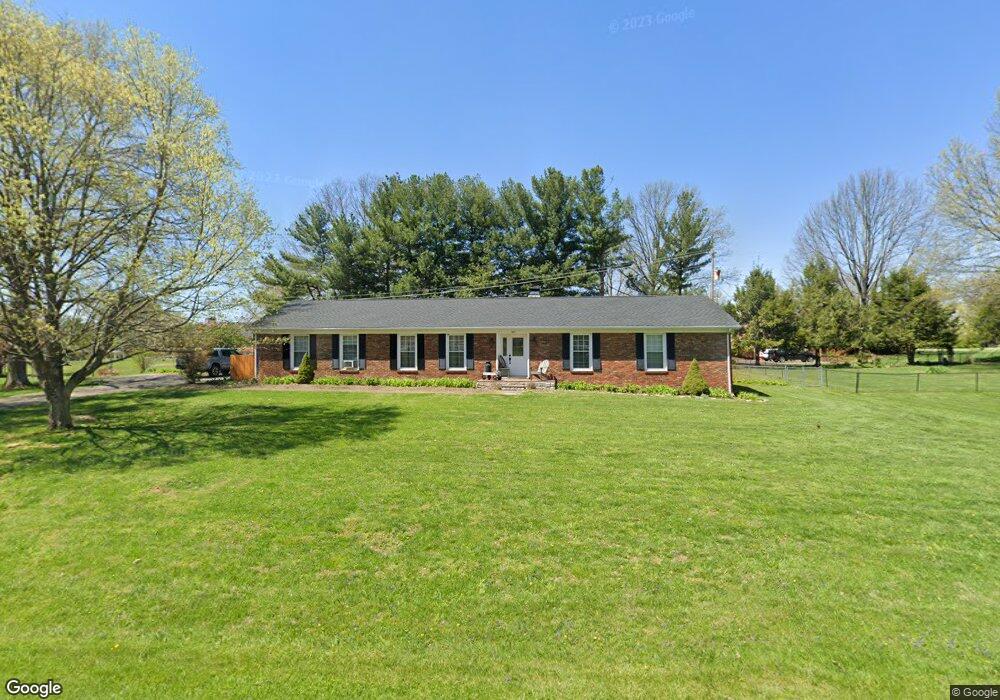 867 Springhill Ln, Frankfort, KY 40601 - photo 1