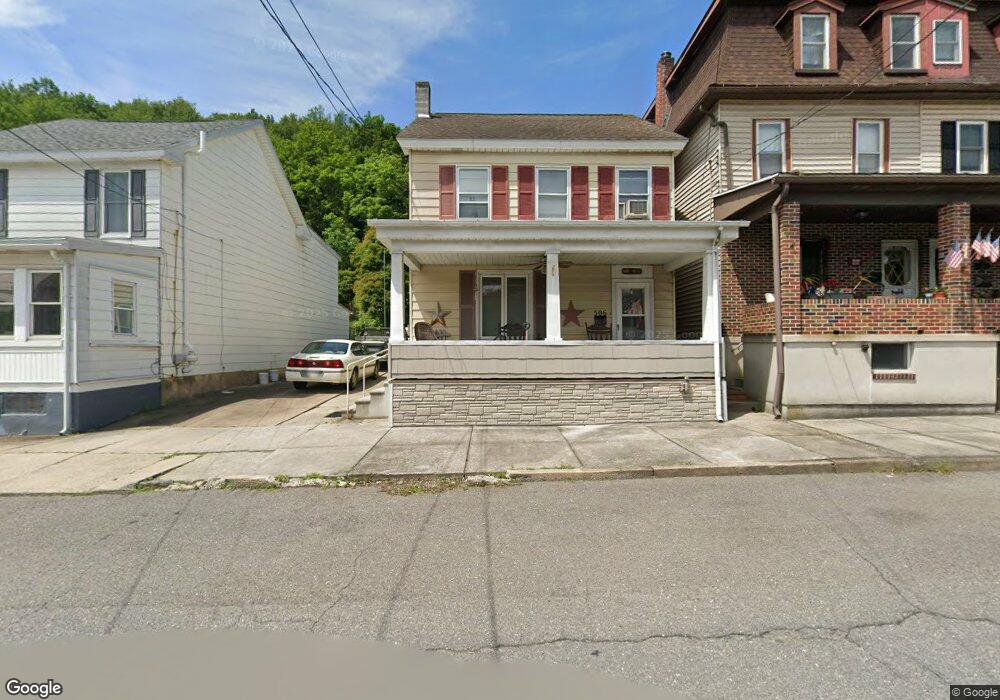 506 Washington St, Tamaqua, PA 18252 - photo 1