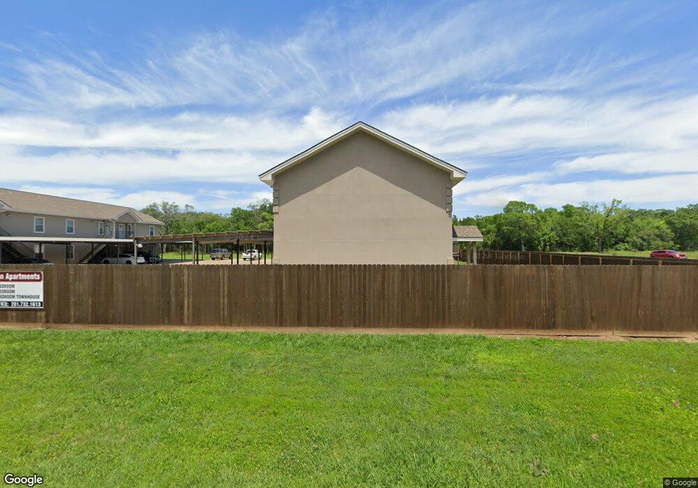 210 Brazos St, Brazoria, TX 77422 - photo 1