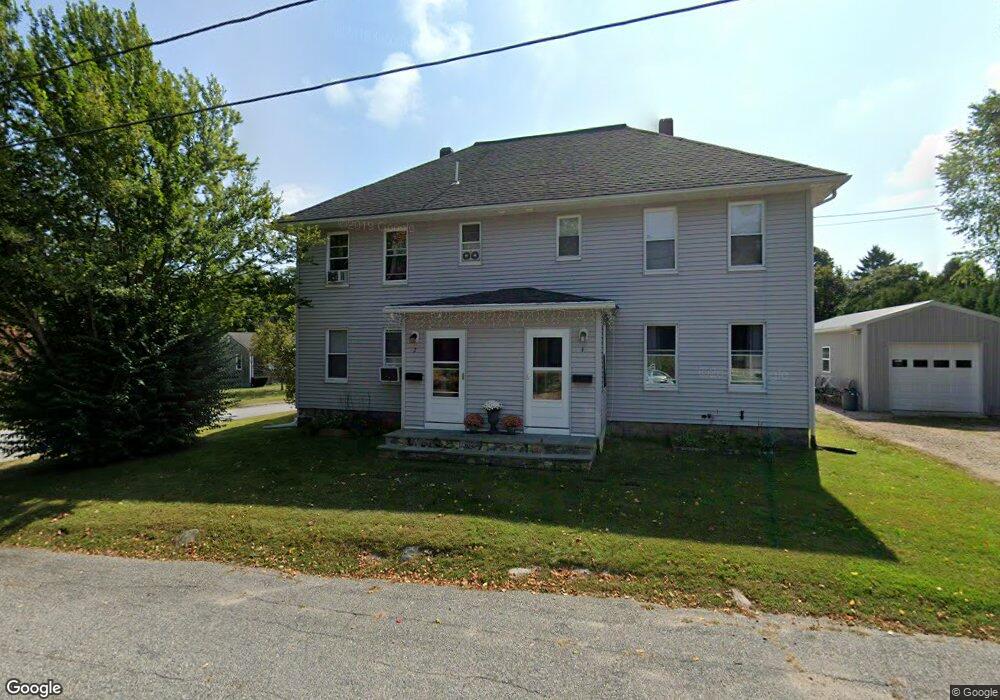 4 Hazard St, South Kingstown, RI 02879 - photo 1