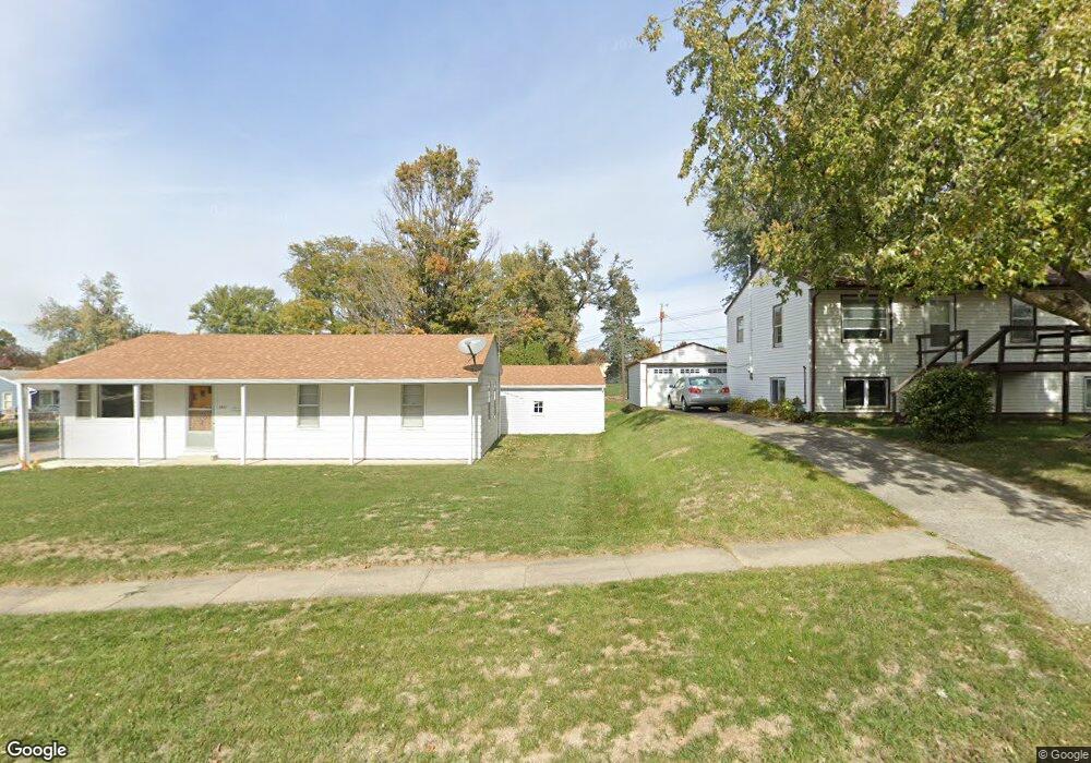 2400 S 8th Ave E, Newton, IA 50208 - photo 1