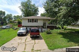 330 Gregory Dr, Gower, MO 64454