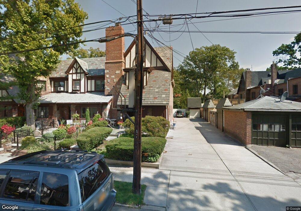 2733 166th St, Flushing, NY 11358 - photo 1