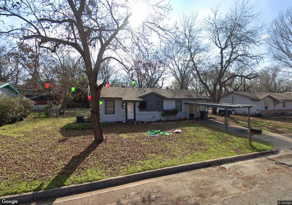 1405 W Ball St, Weatherford, TX 76086 - photo 1