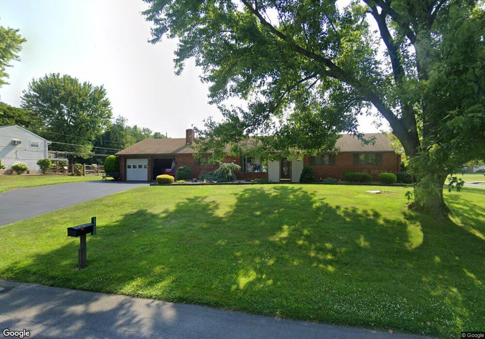 6700 Munsee Ln, Bethlehem, PA 18017 - photo 1