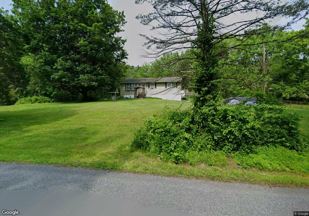 7127 Walnut St, Slatington, PA 18080 - photo 1