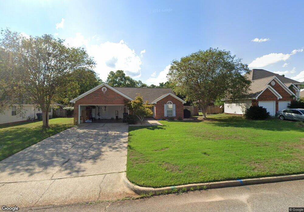 705 Mill Creek Cir, Dothan, AL 36305 - photo 1