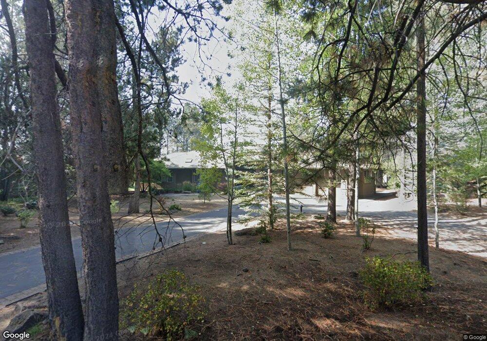 57601 Duck Pond Ln, Bend, OR 97707 - photo 1