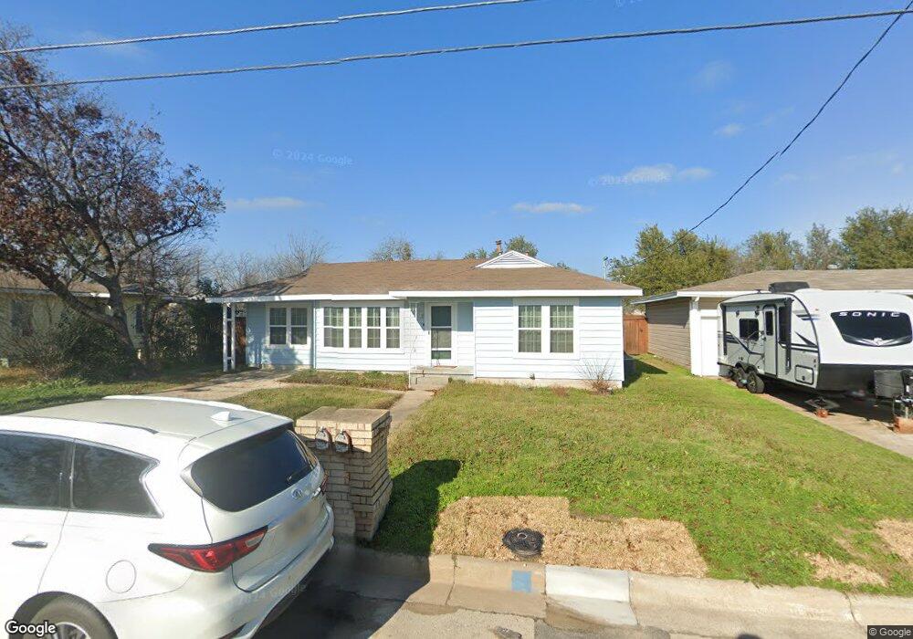 910 Norton St, Weatherford, TX 76086 - photo 1