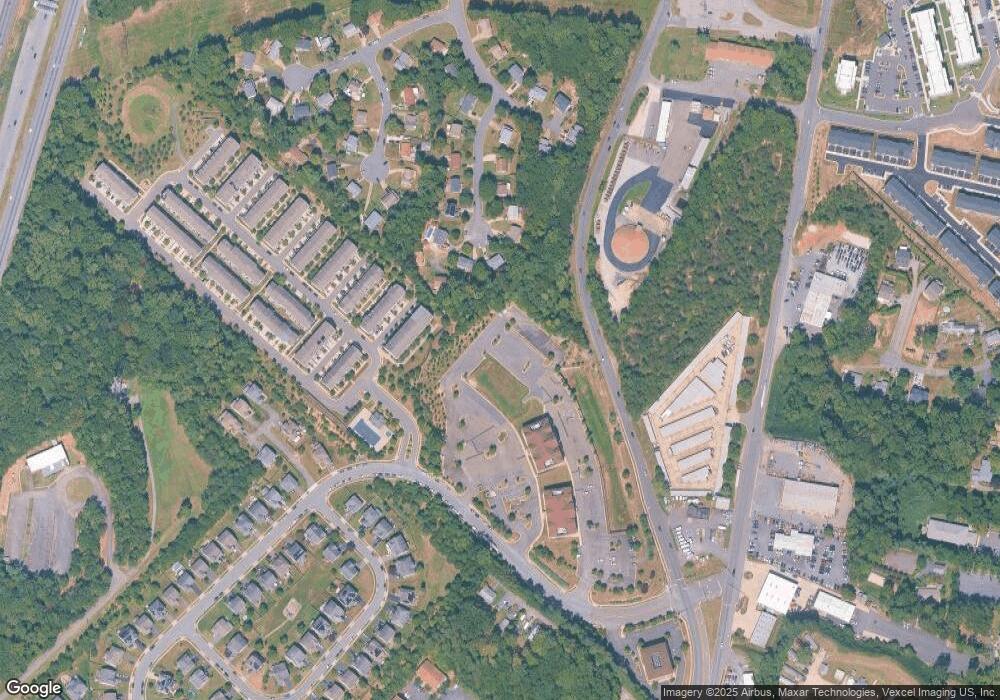 18400 Quantico Gateway Dr, Triangle, VA 22172 - photo 1