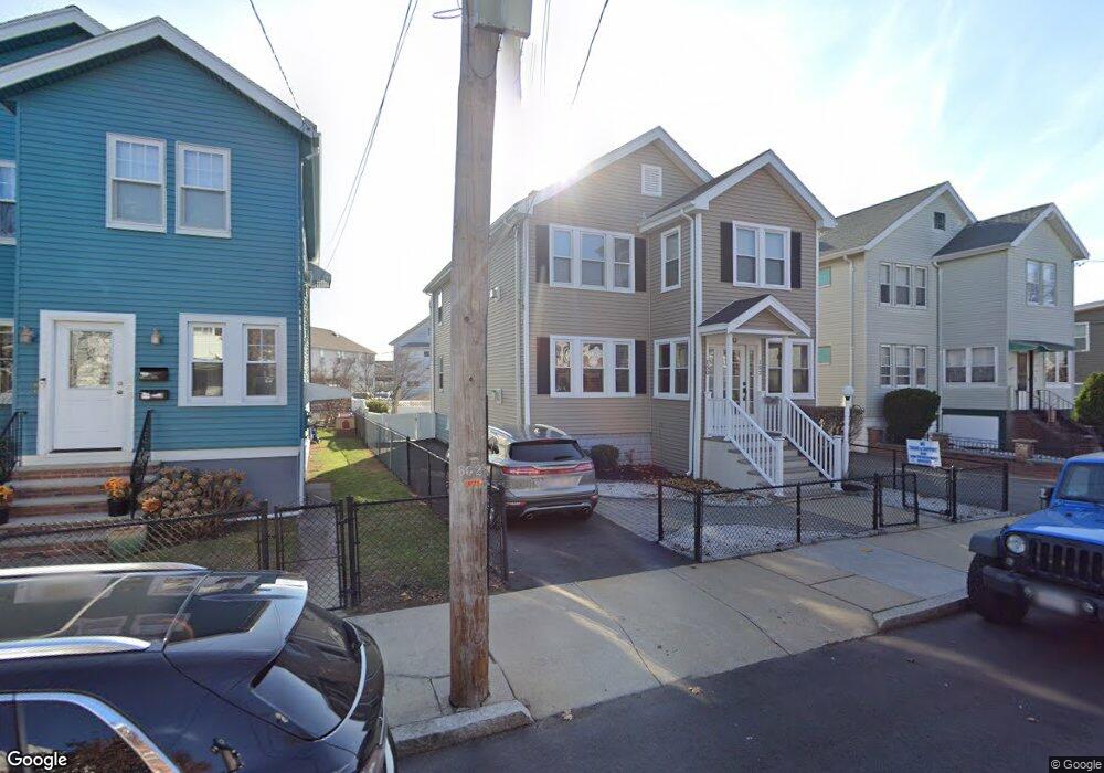 152 4th St unit 152, Medford, MA 02155 - photo 1