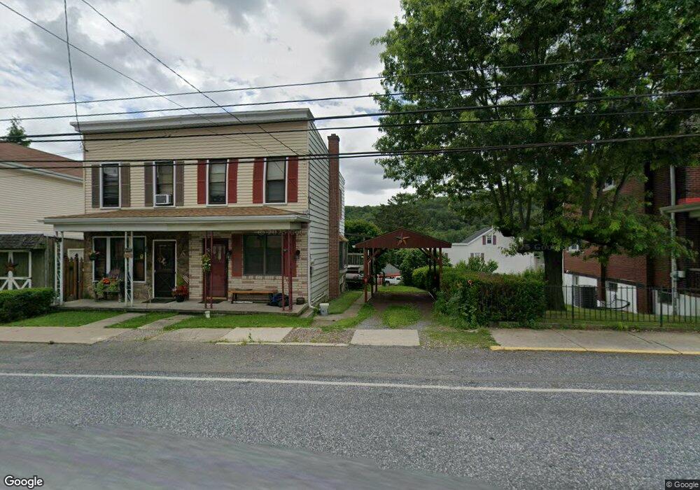 202 Market St, Cumbola, PA 17930 - photo 1