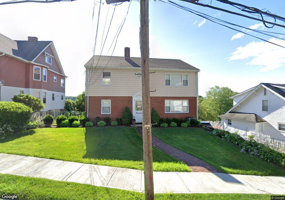 588 Bellevue Ave N, Yonkers, NY 10703 - photo 1