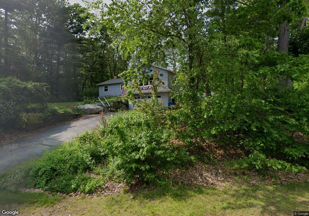 4 Maxwell Dr, Derry, NH 03038 - photo 1